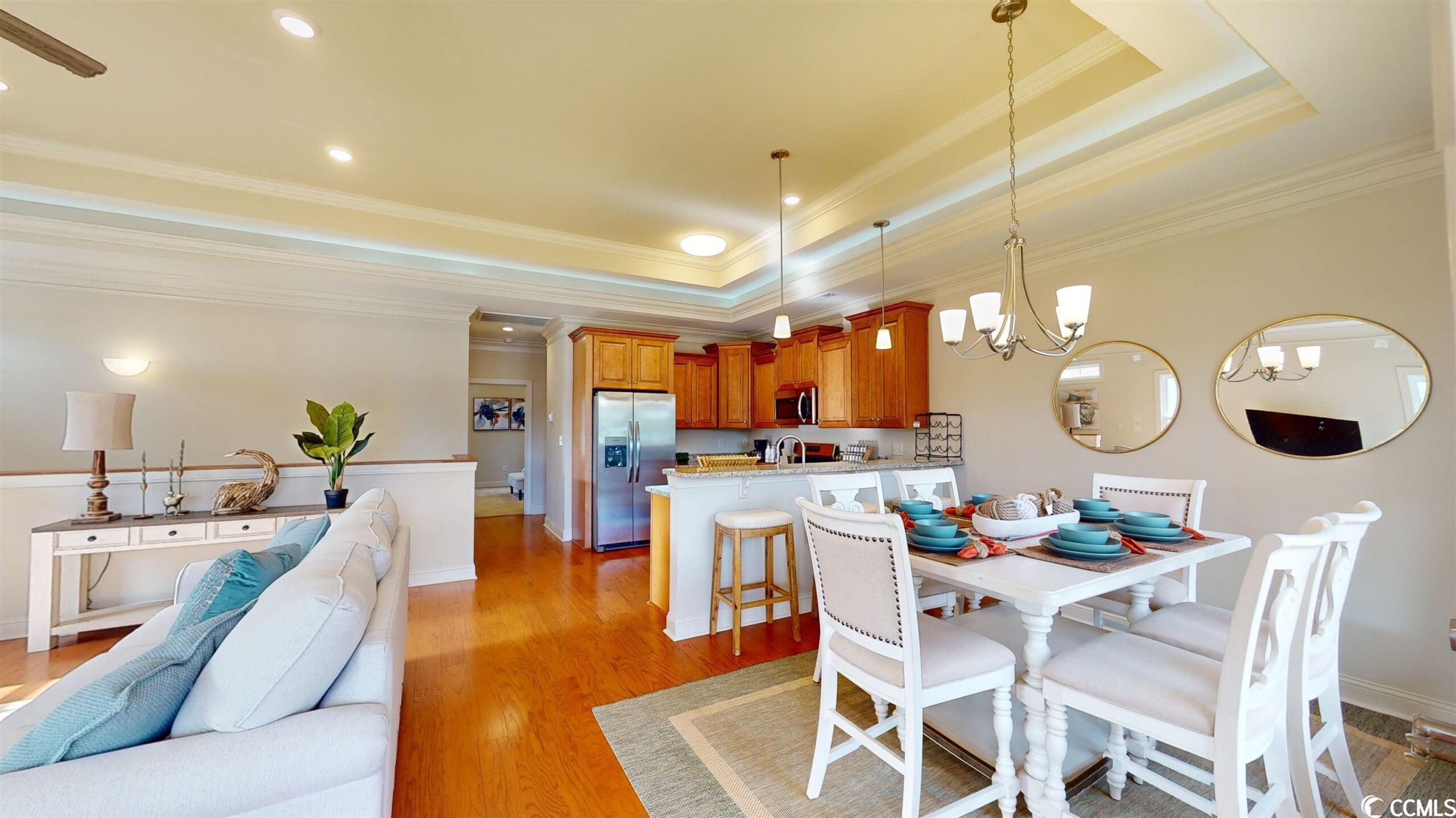 living room kitchen at townhomes in sunnyside village murrells inlet<br />
